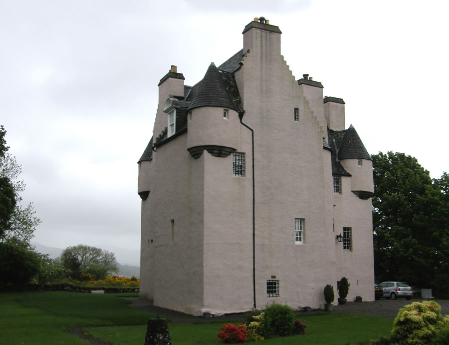 Barcaldine Castle