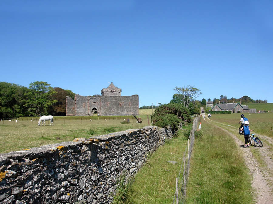 Skipness Castle